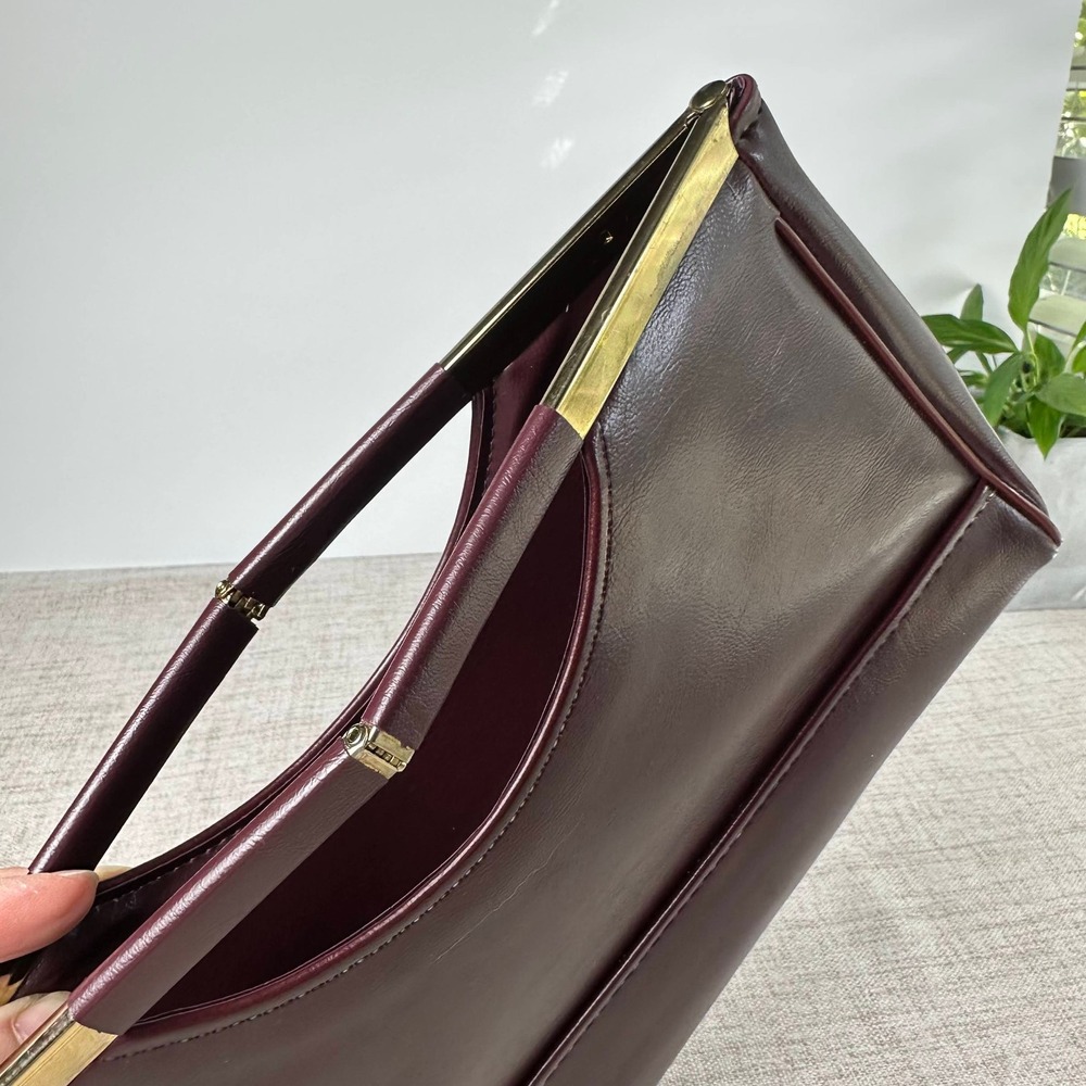 Vintage 1970s Oxblood Burgundy Frame Handbag Clutch Gold Tone Handle - Picture 3 of 11
